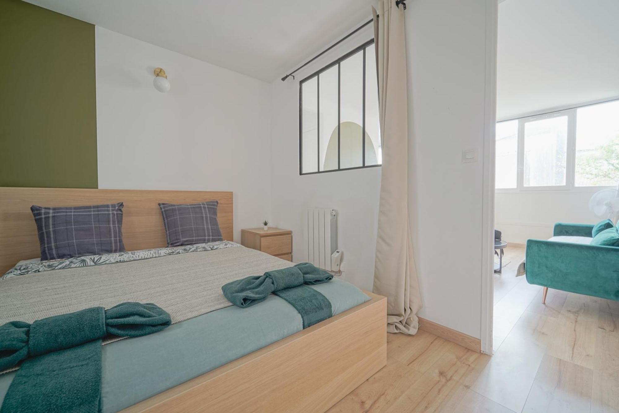 Complete 1Br With Balcony Only 5 Min. On Foot To Metro By Doorman Daire Saint-Ouen  Dış mekan fotoğraf