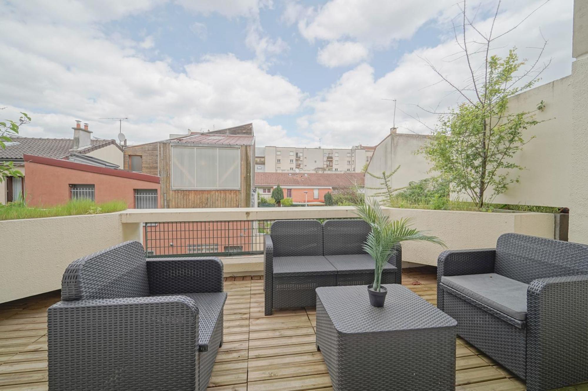 Complete 1Br With Balcony Only 5 Min. On Foot To Metro By Doorman Daire Saint-Ouen  Dış mekan fotoğraf